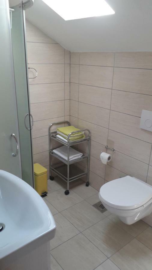 Apartmani Zilic Dugi Rat Exteriör bild