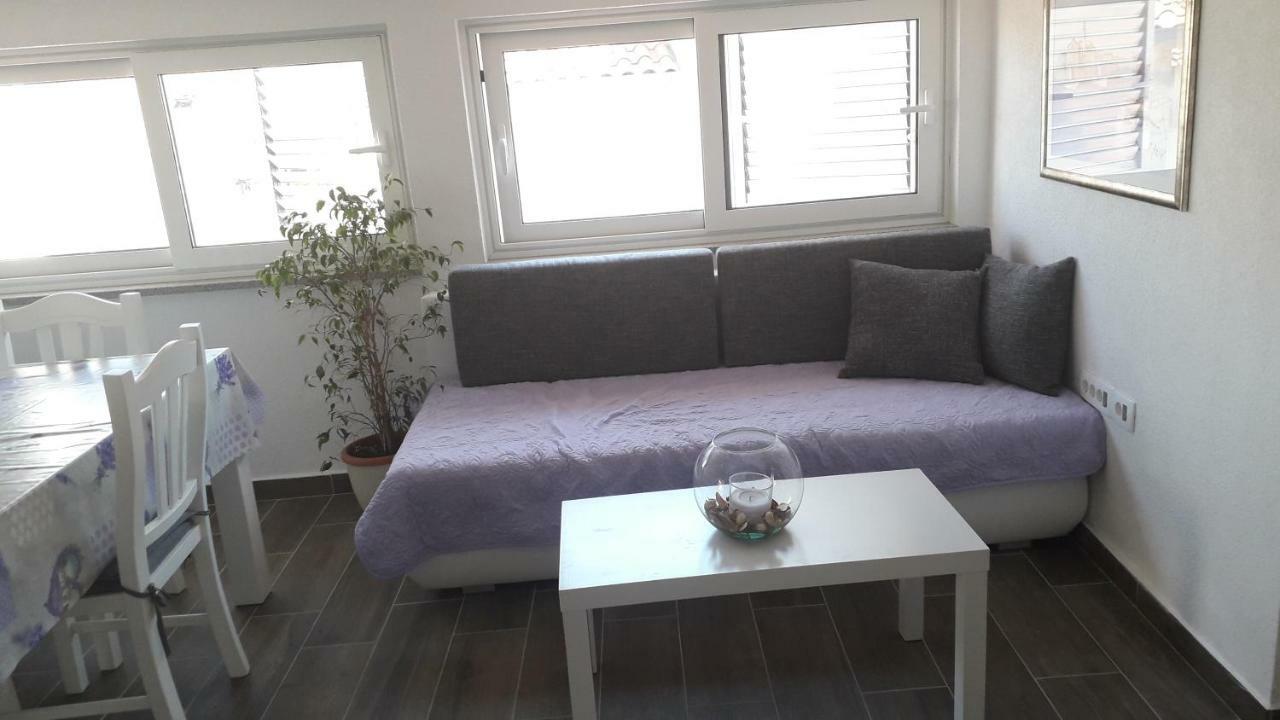 Apartmani Zilic Dugi Rat Exteriör bild